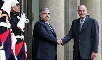 L'image si féquente de Rafic Hariri sur le perron de l'Elysée , symbole de l'amitié franco-libanaise