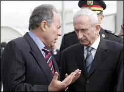 Le président Lahoud et le 1er ministre Karamé,  au pouvoir au moment de l'attentat du 14 Février 2005