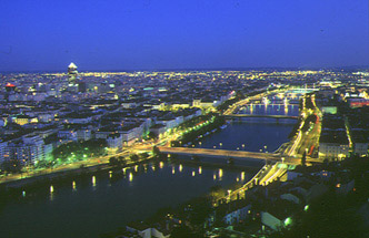 Lyon  et le Rhône, la Nuit, par Tristan Deschamps