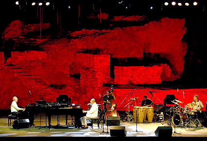 Concert de Jazz avec Chucho Valdés et Michel Legrand au festival Byblos 2008
