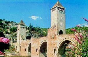 Cahors, cité médiévale sur le Lot